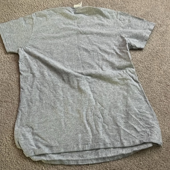 “Gildan- Warriors Champions Shirt” - Picture 7 of 7